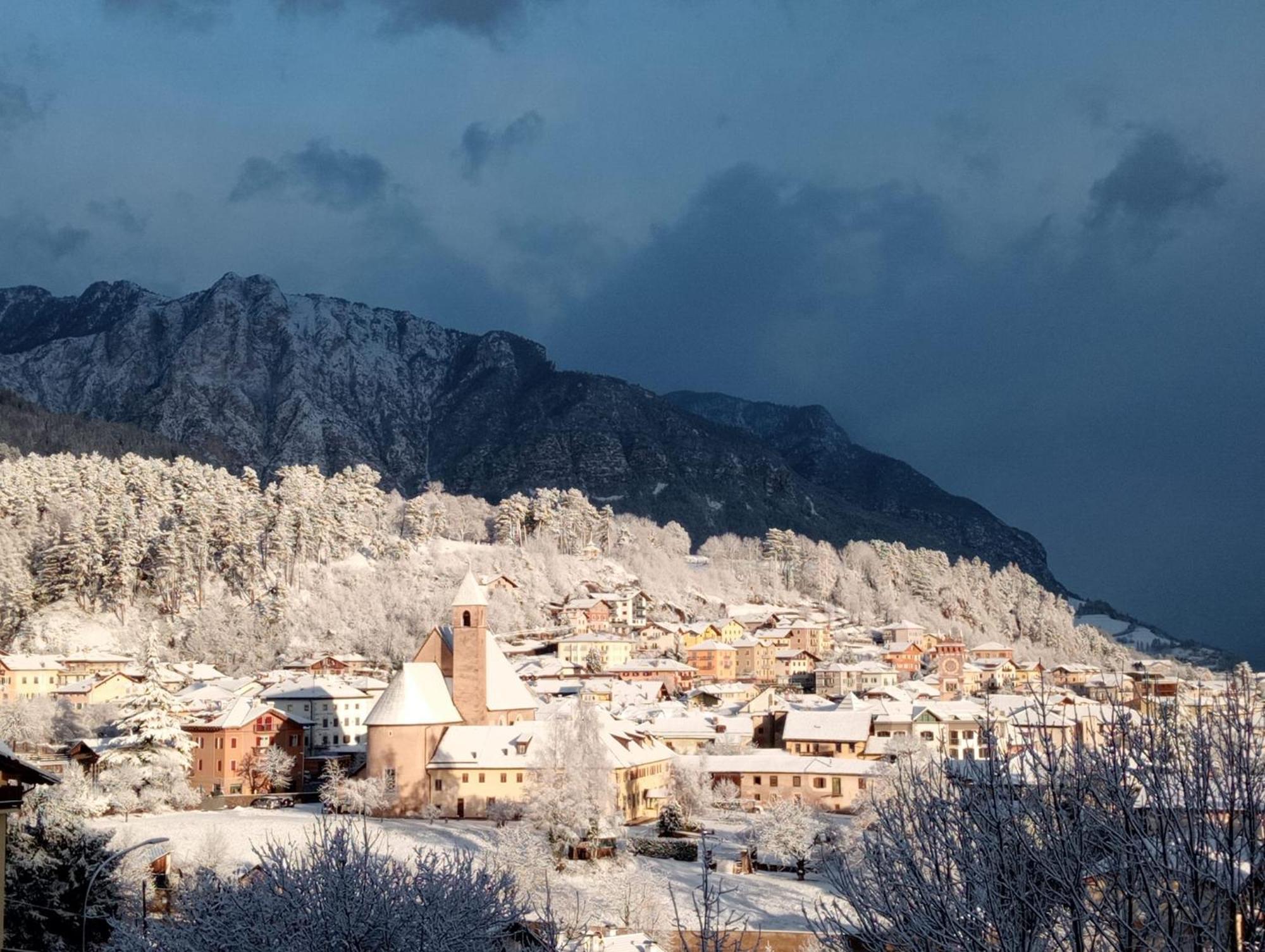 Casa Beba - Agenzia Dolomiti Affitti Lejlighed Cavalese Eksteriør billede